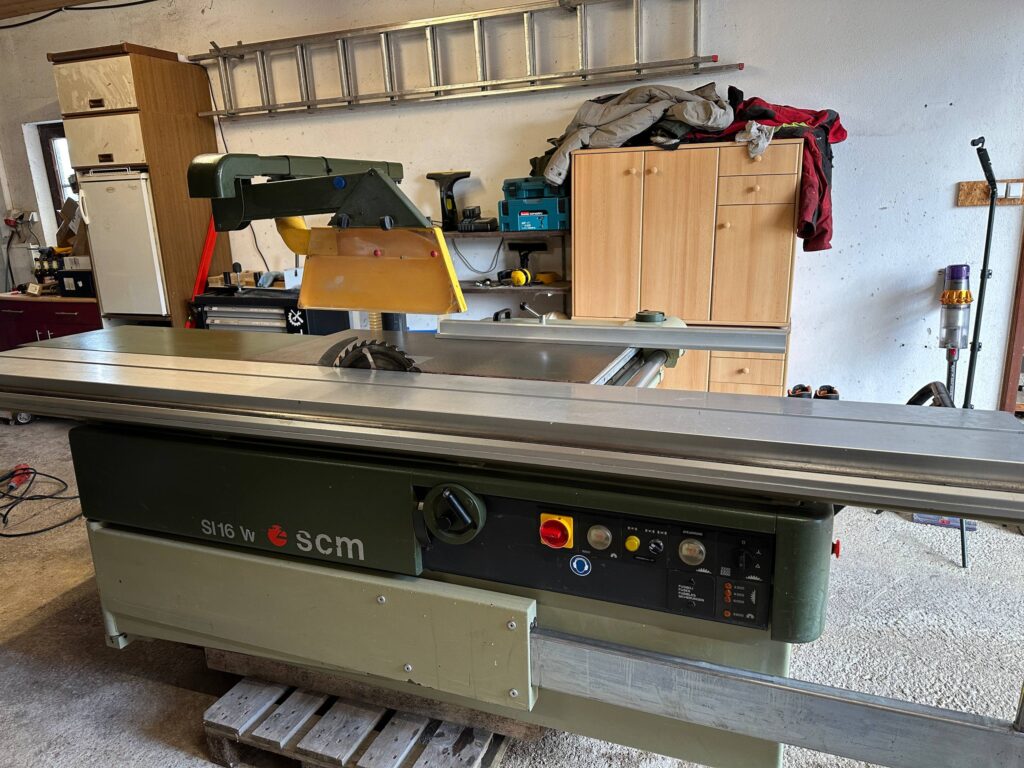 photo_2025-10-04_23-33-09