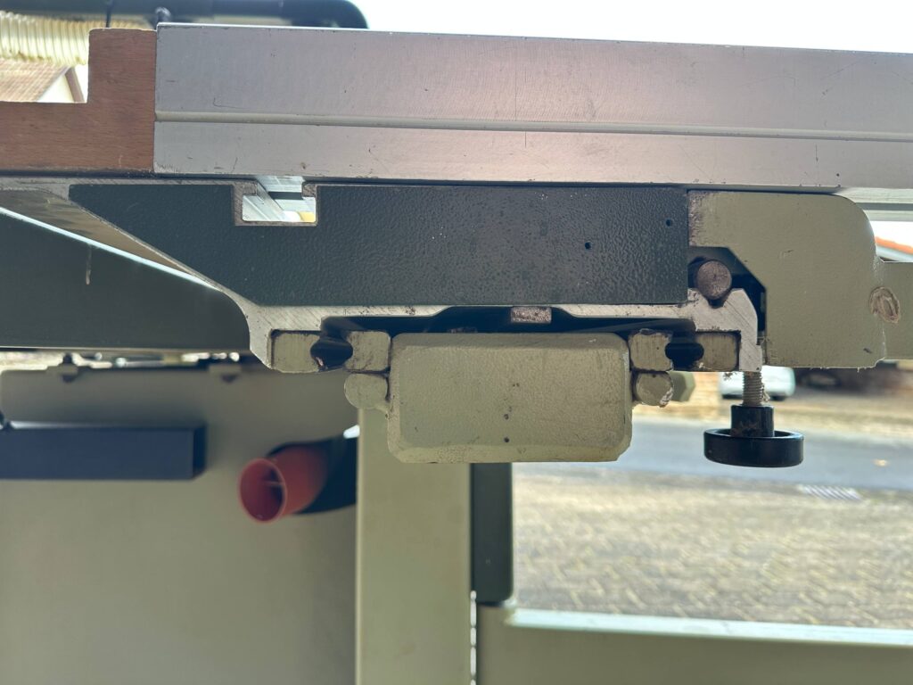 photo_2025-10-04_23-33-25