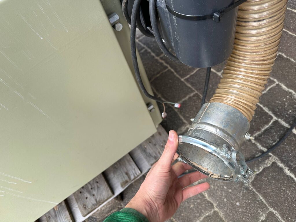 photo_2025-10-04_23-33-27