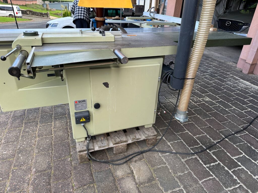 photo_2025-10-04_23-33-31