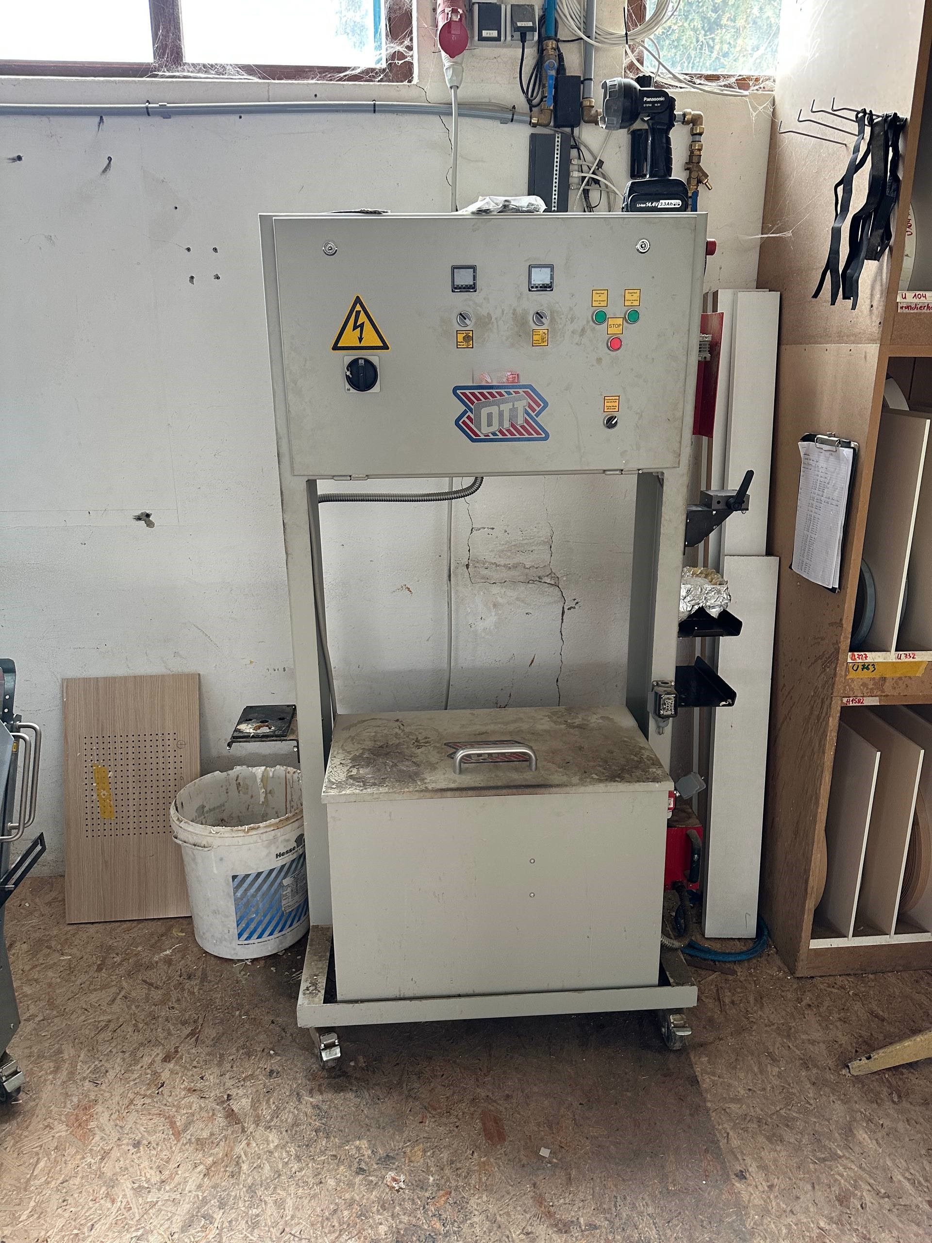 OTT Tornado+ Kantenanleimmaschine – Bild 12